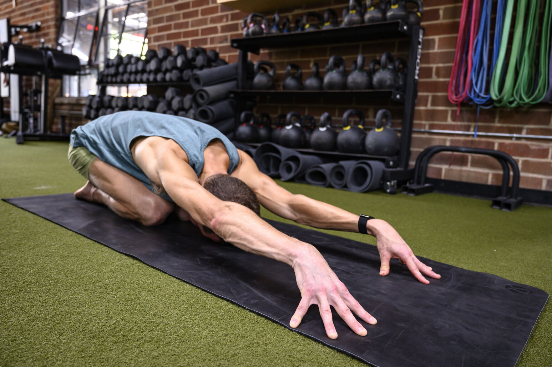 dustin yoga 0010.jpg